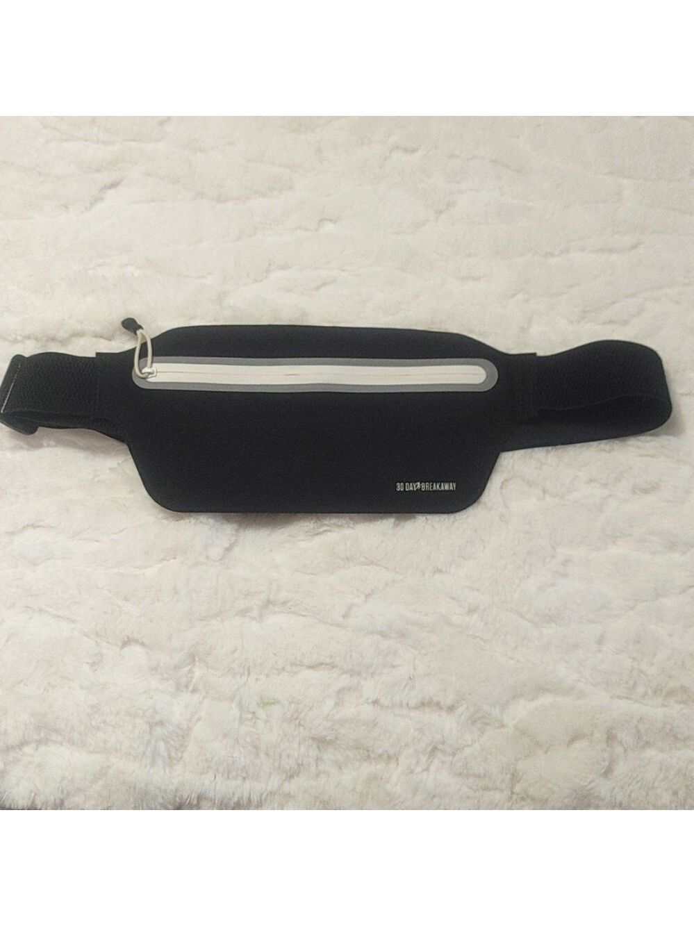 Team beachbody 30 day breakaway running belt Unused